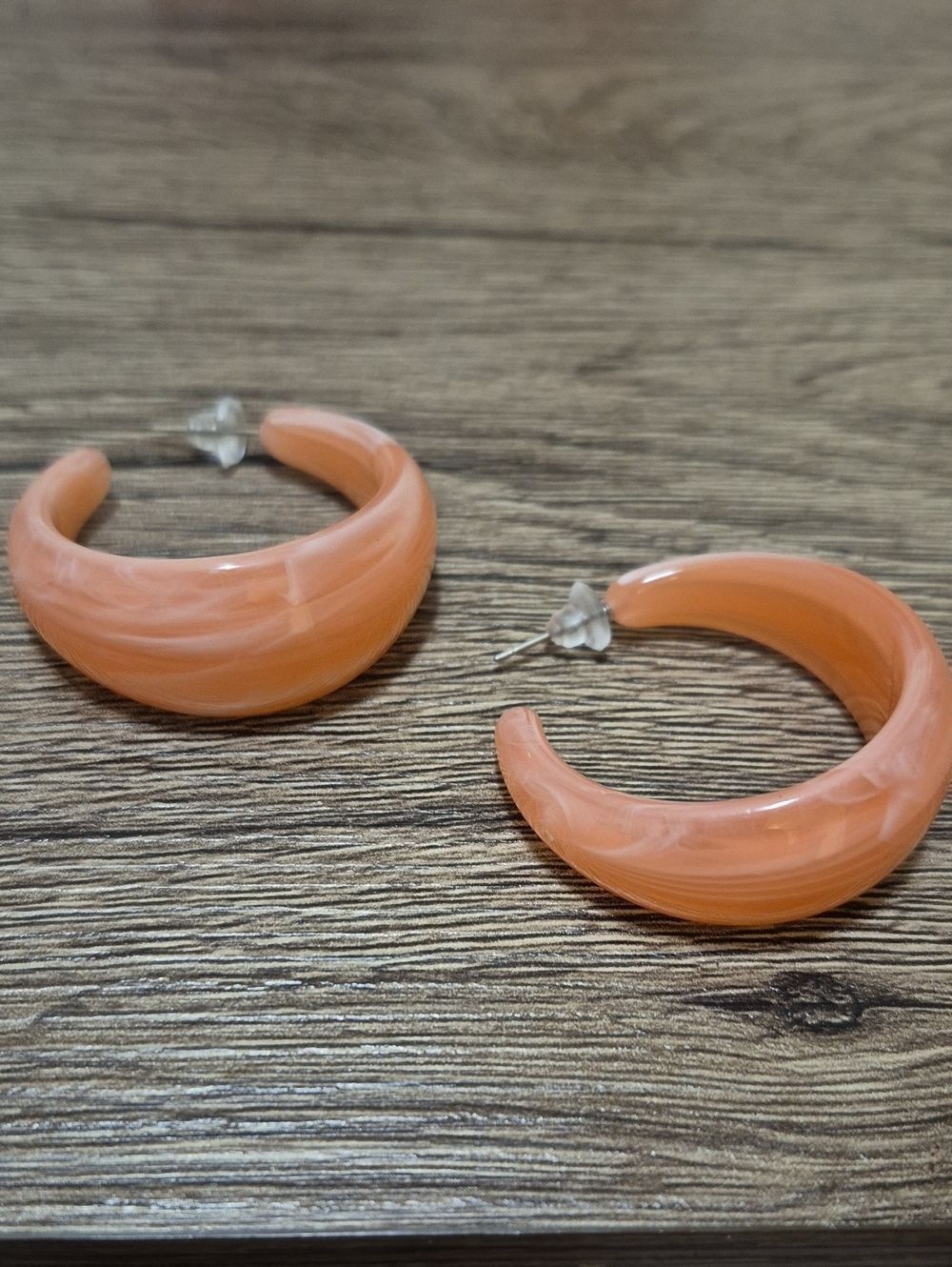 💥$5 BUNDLED💥Peachy Pink Punk Finky Swirl Hoop Earrings - Women Jewelry